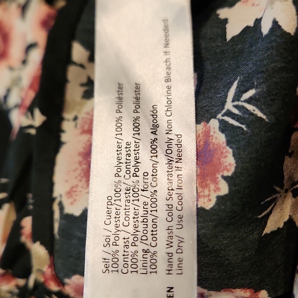 Band of Gypsies Black Background Floral Design Dress Size XS W-645 - Picture 15 of 16